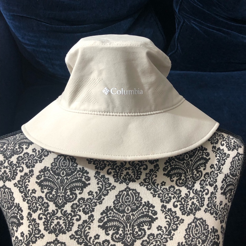 Columbia hat